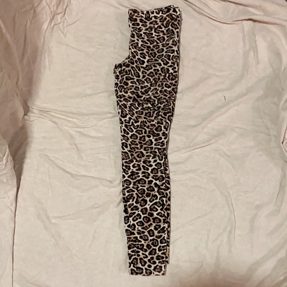 Art class cheetah leggings 10/12 - Picture 2 of 4